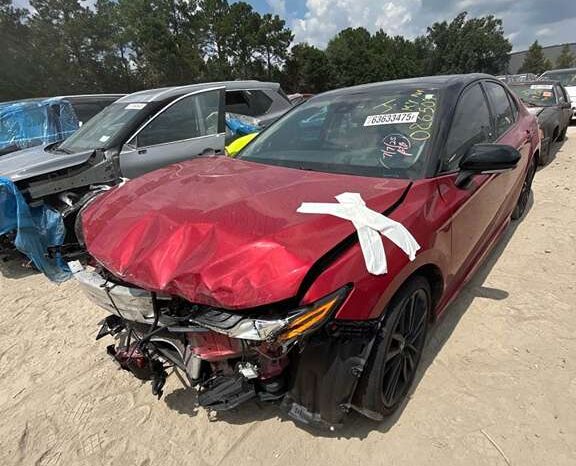 
								Salvaged Cars 2023 Toyota Camry full									
