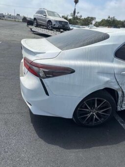 Salvaged Cars 2022 Toyota Camry