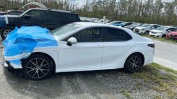 
										Salvaged Cars 2021 Toyota Camry full									