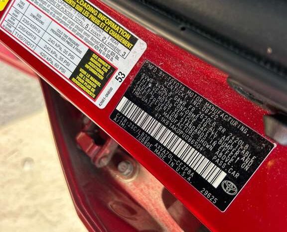
								Salvaged Cars 2023 Toyota Camry full									