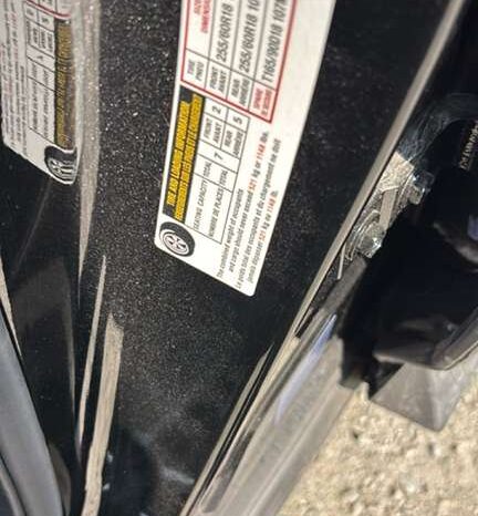 
								Salvaged Cars 2024 Nissan Pathfinder full									
