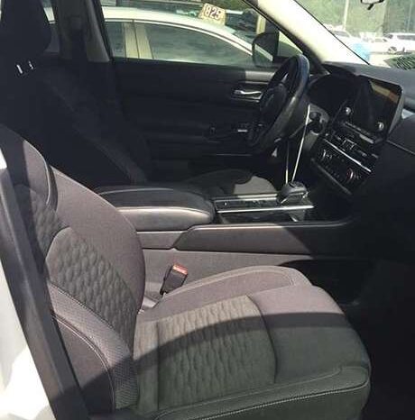 
								Salvaged Cars 2022 Nissan Pathfinder full									