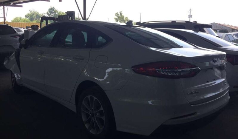 
								Salvaged Cars 2020 Ford fusion full									
