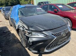 Salvaged Cars 2025 Lexus ES
