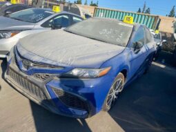 Salvaged Cars 2024 Toyota Camry