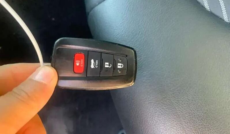 
								Salvaged Cars 2021 Toyota Camry full									