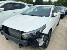
										Salvaged Cars 2022 Kia Forte full									