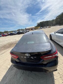 
										Salvaged Cars Toyota Camry full									