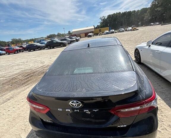 
								Salvaged Cars Toyota Camry full									