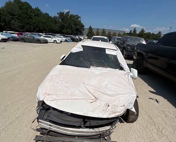 
								Salvaged Cars 2023 Toyota Corolla full									