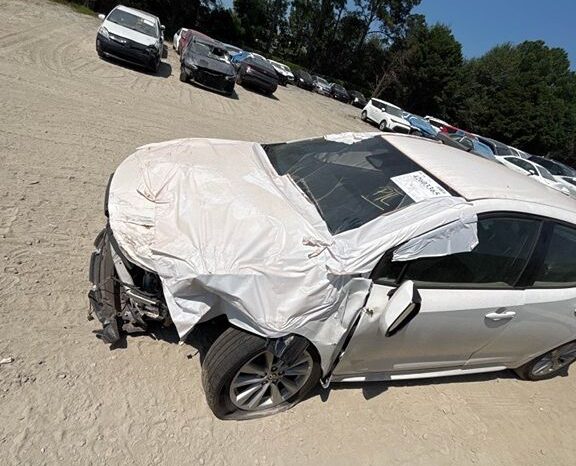 
								Salvaged Cars 2023 Toyota Corolla full									