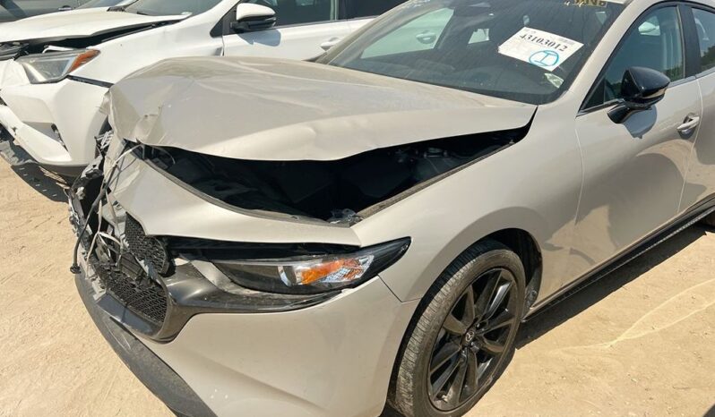 
								Salvaged Cars 2025 Mazda Mazda3 full									