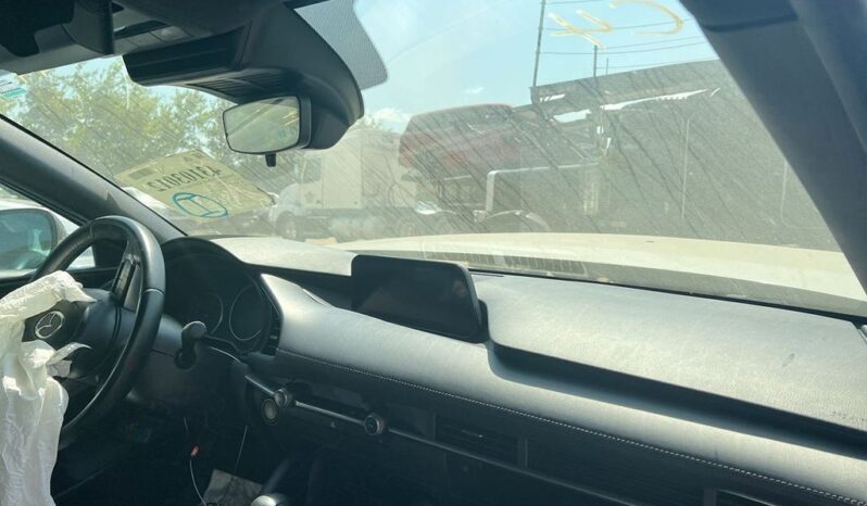 
								Salvaged Cars 2025 Mazda Mazda3 full									