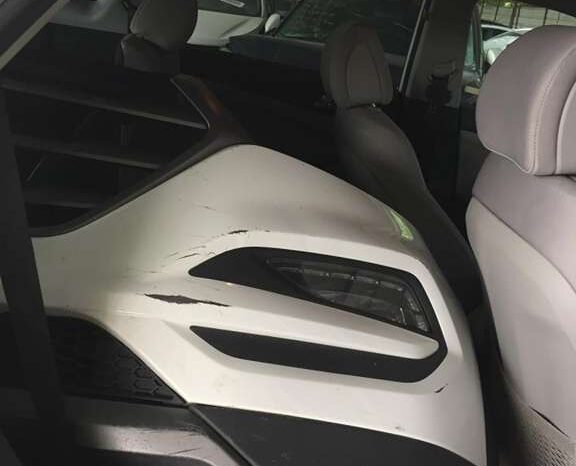 
								Salvaged Cars 2016 Hyundai Tucson full									