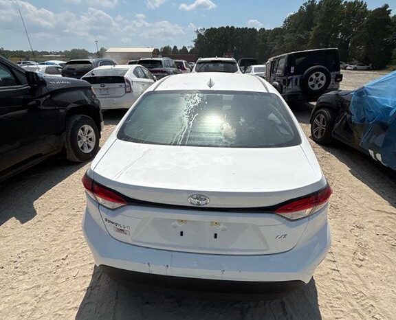 
								Salvaged Cars 2025 Toyota Corolla full									
