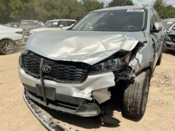 Salvaged Cars 2020 Kia Sorento