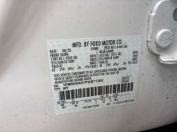 
										Salvaged Cars 2023 Ford Explorer full									