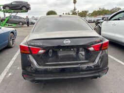 Salvaged Cars 2024 Nissan Altima