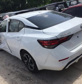 Salvaged Cars 2025 Nissan...