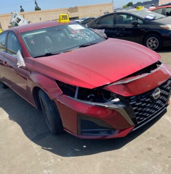 Salvaged Cars 2023 Nissan...