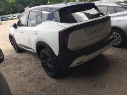 Salvaged Cars Nissan Kicks MPVNissan