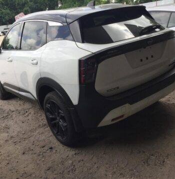 Salvaged Cars Nissan Kicks...