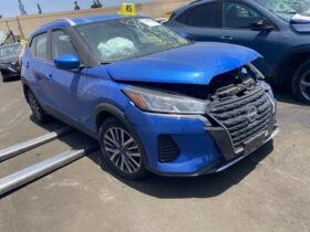 Salvaged Cars 2023 Nissan kicksNissan