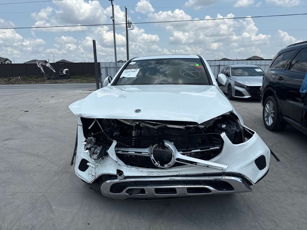 Salvaged Cars 2023 Mercedes-Benz GLC-ClassMercedes-Benz