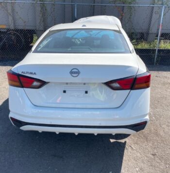 Salvaged Cars 2024 Nissan...