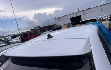 Salvaged Cars 2024 Volkswagen Atlas Cross SportVolkswagen