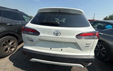 Salvaged Cars 2024 Toyota Corolla CrossToyota