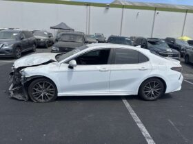 Salvaged Cars 2022 Toyota CamryToyota