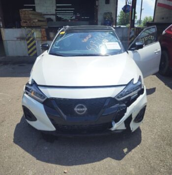 Salvaged Cars 2023 Nissan...
