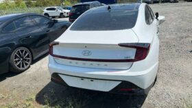 Salvaged Cars 2022 Hyundai SonataHyundai