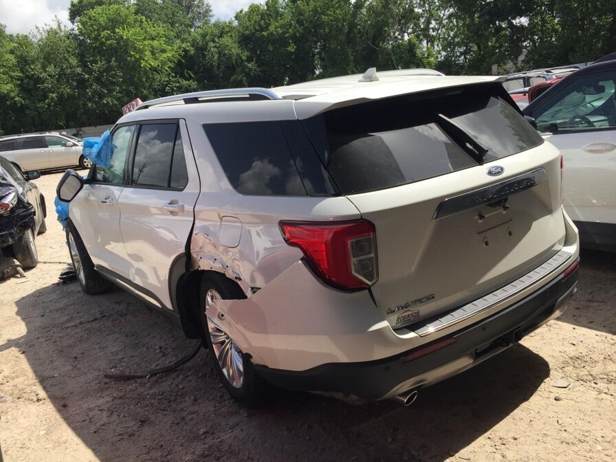 Salvaged Cars 2021 Ford ExplorerFord