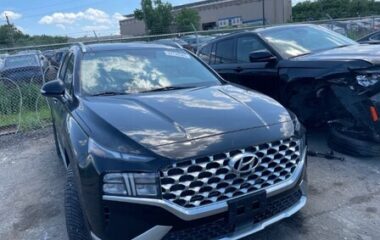 Salvaged Cars 2021 Hyundai Santa FeHyundai