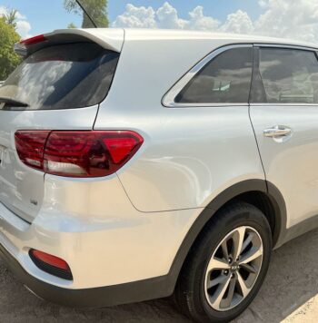 Salvaged Cars 2020 Kia...