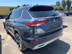 Salvaged Cars 2024 MITSUBISHI OutlanderMITSUBISHI