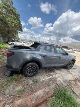 Salvaged Cars 2024 Hyundai Santa CruzHyundai