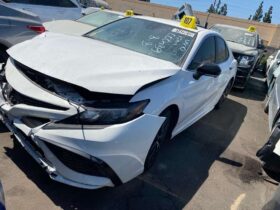 Salvaged Cars 2022 Toyota CamryToyota