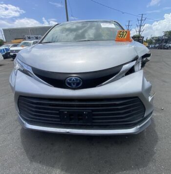 Salvaged Cars 2021 Toyota...