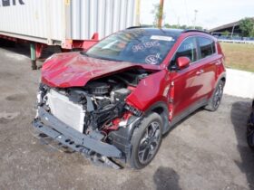 Salvaged Cars Kia SportageKia