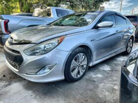 Salvaged Cars 2016 Hyundai SonataHyundai