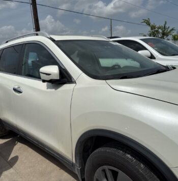 Salvaged Cars 2016 Nissan...