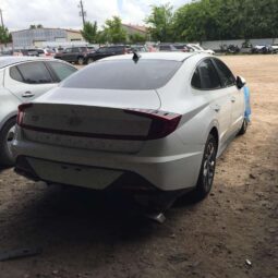 Salvaged Cars 2020 Hyundai sonata selHyundai