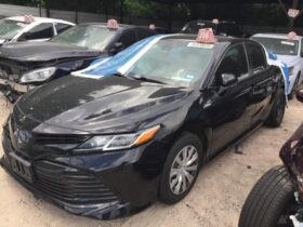 Salvaged Cars 2019 Toyota CamryToyota
