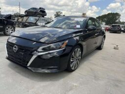 Salvaged Cars 2023 Nissan AltimaNissan