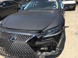 Salvaged Cars 2019 Lexus LSLexus