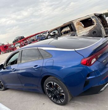 Salvaged Cars Kia k5Kia