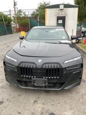 Salvaged Cars 2023 BMW 760iBMW